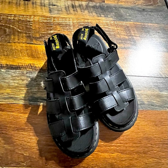 Doc Marten sandals (3) - Picture 1 of 3